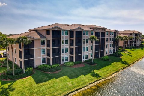 Condominio en alquiler en Bradenton, Florida, 2 dormitorios, 107.4 m2 № 232419 - foto 3