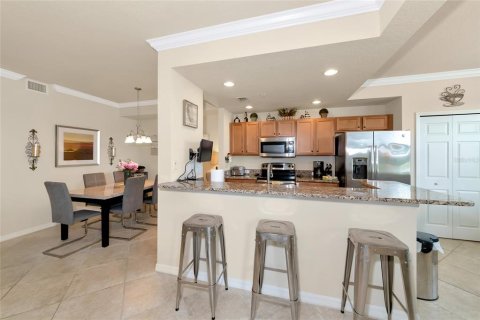 Condominio en alquiler en Bradenton, Florida, 2 dormitorios, 107.4 m2 № 232419 - foto 13
