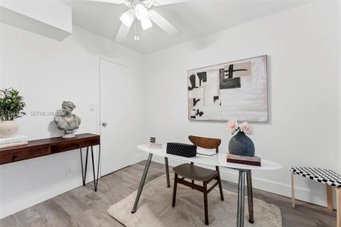 Touwnhouse à vendre à Fort Lauderdale, Floride: 3 chambres, 134.89 m2 № 2001183 - photo 23