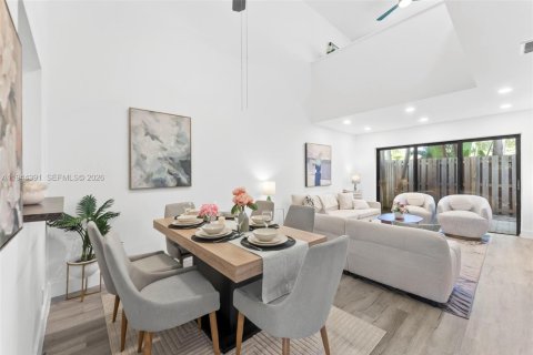 Touwnhouse à vendre à Fort Lauderdale, Floride: 3 chambres, 134.89 m2 № 2001183 - photo 4