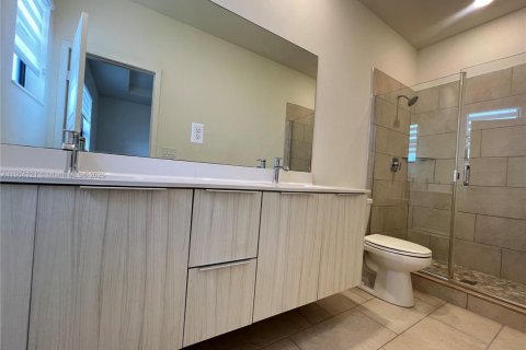Townhouse in Miami Lakes, Florida 3 bedrooms, 147.34 sq.m. № 1955893 - photo 11