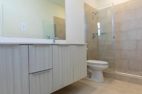 Townhouse in Miami Lakes, Florida 3 bedrooms, 147.34 sq.m. № 1955893 - photo 24