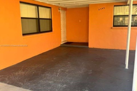Commercial property in Oakland Park, Florida 206.34 sq.m. № 1948976 - photo 21
