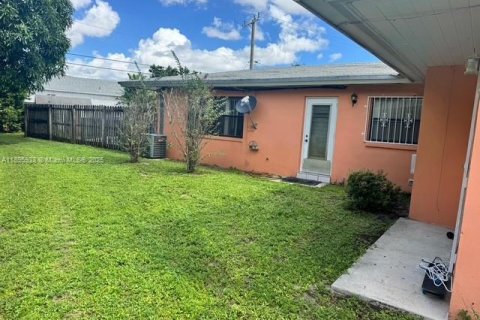 Commercial property in Oakland Park, Florida 206.34 sq.m. № 1948976 - photo 5