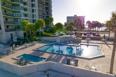 Condo in Clearwater, Florida, 2 bedrooms  № 2142359 - photo 22