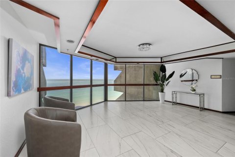Condo in Clearwater, Florida, 2 bedrooms  № 2142359 - photo 19