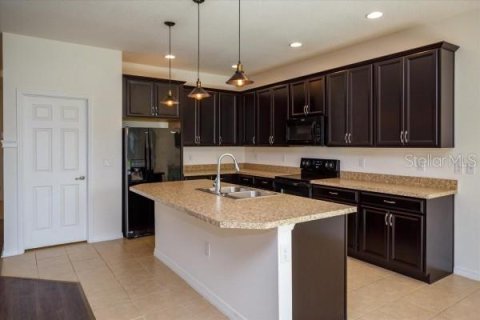 Villa ou maison à louer à Davenport, Floride: 5 chambres, 288.55 m2 № 2425595 - photo 11