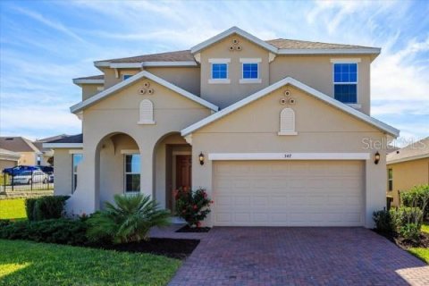 Villa ou maison à Davenport, Floride 5 chambres, 288.55 m2 № 2425595