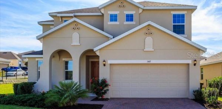 Villa ou maison à Davenport, Floride 5 chambres, 288.55 m2 № 2425595