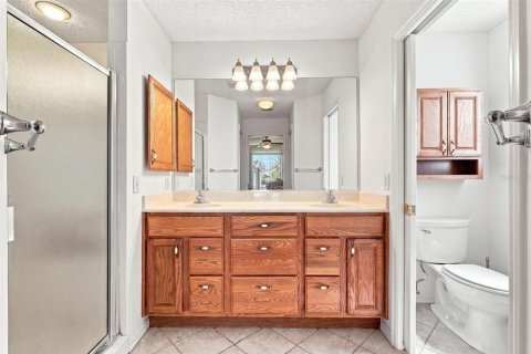 House in The Villages, Florida 3 bedrooms, 129.32 sq.m. № 2295087 - photo 19