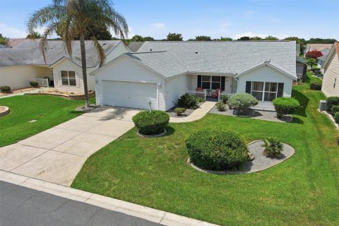 House in The Villages, Florida 3 bedrooms, 129.32 sq.m. № 2295087