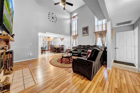 House in Hudson, Florida 4 bedrooms, 272.48 sq.m. № 1812586 - photo 25