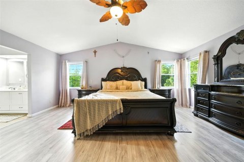 House in Hudson, Florida 4 bedrooms, 272.48 sq.m. № 1812586 - photo 28