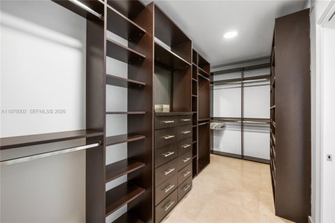Снять в аренду кондоминиум в Авентура, Флорида 3 спальни, 303.23м2, № 2078954 - фото 29