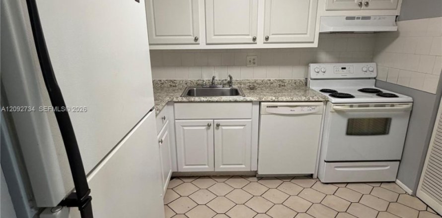 Condo à Tamarac, Floride, 2 chambres  № 2377153