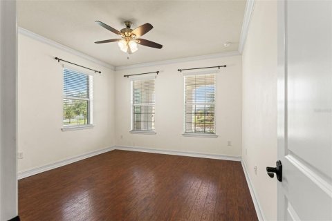 House in Wesley Chapel, Florida 4 bedrooms, 247.31 sq.m. № 2393420 - photo 17