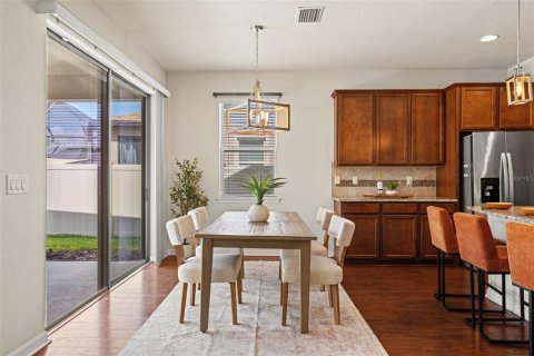 House in Wesley Chapel, Florida 4 bedrooms, 247.31 sq.m. № 2393420 - photo 6