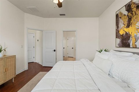House in Wesley Chapel, Florida 4 bedrooms, 247.31 sq.m. № 2393420 - photo 29