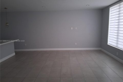 Townhouse in Oakland Park, Florida 3 bedrooms, 844.11 sq.m. № 1955883 - photo 21