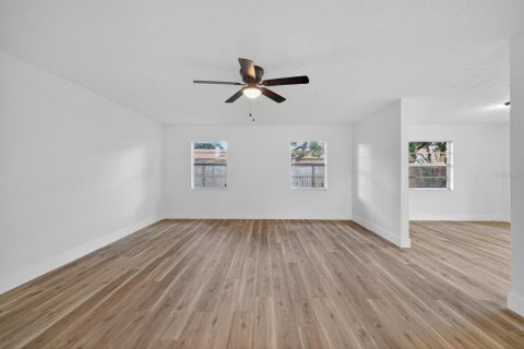 Casa en venta en Valrico, Florida, 3 dormitorios, 135.27 m2 № 1898978 - foto 8