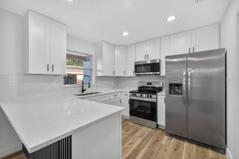 Casa en venta en Valrico, Florida, 3 dormitorios, 135.27 m2 № 1898978 - foto 13