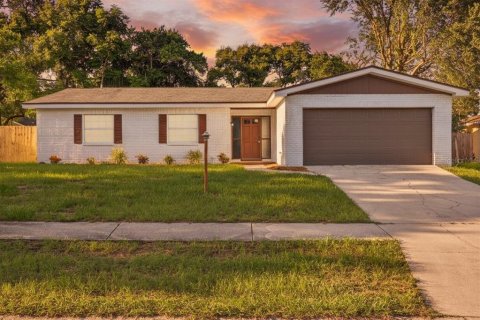 Casa en venta en Valrico, Florida, 3 dormitorios, 135.27 m2 № 1898978 - foto 1