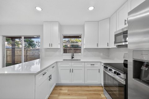 Casa en venta en Valrico, Florida, 3 dormitorios, 135.27 m2 № 1898978 - foto 14