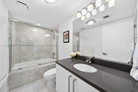 Купить кондоминиум в Майами-Бич, Флорида 2 спальни, 96.34м2, № 1982067 - фото 21