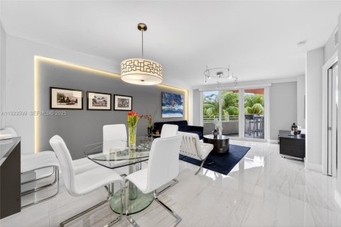 Купить кондоминиум в Майами-Бич, Флорида 2 спальни, 96.34м2, № 1982067 - фото 6