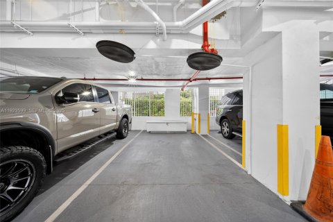 Купить кондоминиум в Майами-Бич, Флорида 2 спальни, 96.34м2, № 1982067 - фото 26