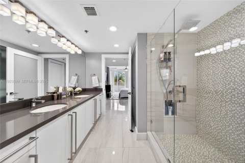 Купить кондоминиум в Майами-Бич, Флорида 2 спальни, 96.34м2, № 1982067 - фото 17