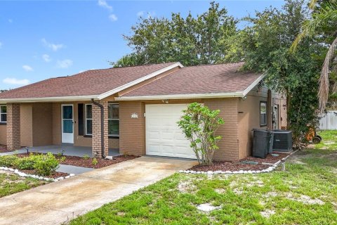 Villa ou maison à vendre à Holiday, Floride: 2 chambres, 124.3 m2 № 1838510 - photo 8