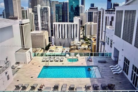 Condo in Miami, Florida, 1 bedroom  № 2060543 - photo 11