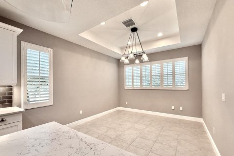 Townhouse in Vero Beach, Florida 3 bedrooms, 182 sq.m. № 2392490 - photo 9