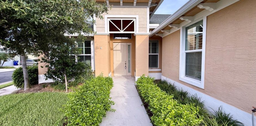 Townhouse in Vero Beach, Florida 3 bedrooms, 182 sq.m. № 2392490