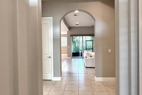 Townhouse in Vero Beach, Florida 3 bedrooms, 182 sq.m. № 2392490 - photo 4