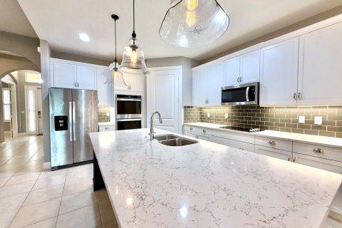 Townhouse in Vero Beach, Florida 3 bedrooms, 182 sq.m. № 2392490 - photo 6