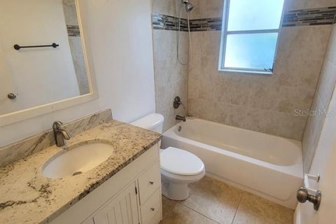 Casa en alquiler en Port Richey, Florida, 3 dormitorios, 161.19 m2 № 1916852 - foto 20