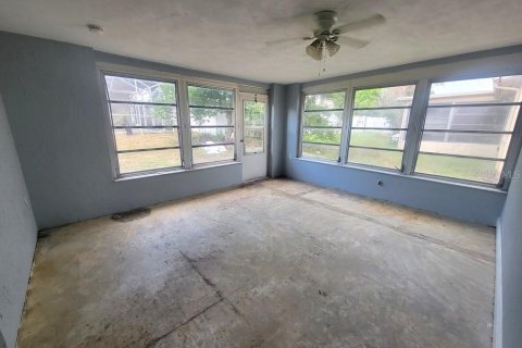 Casa en alquiler en Port Richey, Florida, 3 dormitorios, 161.19 m2 № 1916852 - foto 24