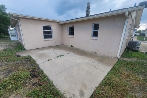 Casa en alquiler en Port Richey, Florida, 3 dormitorios, 161.19 m2 № 1916852 - foto 25