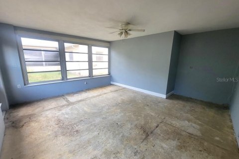 Casa en alquiler en Port Richey, Florida, 3 dormitorios, 161.19 m2 № 1916852 - foto 23