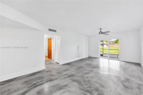 Copropriété à louer à Davie, Floride: 3 chambres, 129.13 m2 № 2413137 - photo 8