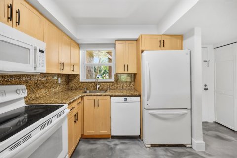 Copropriété à louer à Davie, Floride: 3 chambres, 129.13 m2 № 2413137 - photo 4