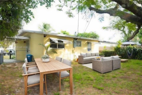Casa en venta en Fort Lauderdale, Florida, 2 dormitorios, 69.12 m2 № 2010346 - foto 5