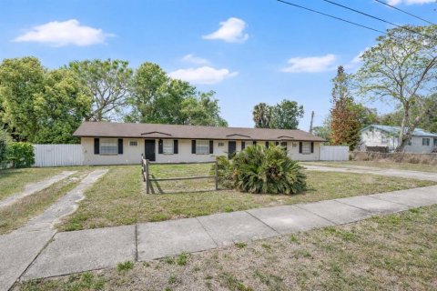 Propiedad comercial en venta en Orlando, Florida, 3 dormitorios, 165.55 m2 № 2097880 - foto 3