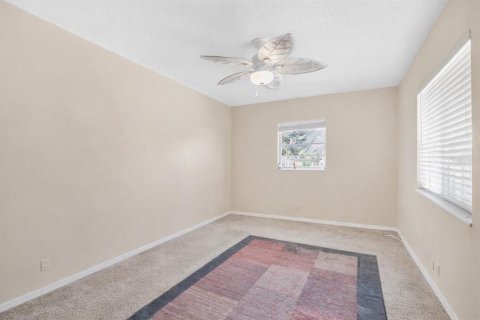 Propiedad comercial en venta en Orlando, Florida, 3 dormitorios, 165.55 m2 № 2097880 - foto 5