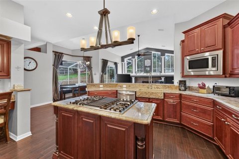 House in Riverview, Florida 5 bedrooms, 289.58 sq.m. № 2152313 - photo 14