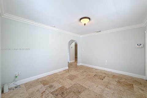 Villa ou maison à louer à Fort Lauderdale, Floride: 2 chambres, 62.43 m2 № 1931779 - photo 19