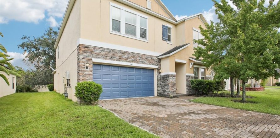 House in Land O' Lakes, Florida 5 bedrooms, 350.52 sq.m. № 1852658