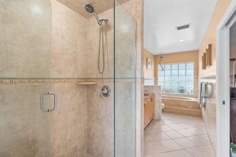 House in Plantation, Florida 4 bedrooms, 210.14 sq.m. № 2261571 - photo 21